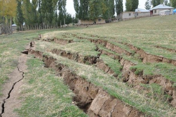 Fay Hatları Neden Kırılır?