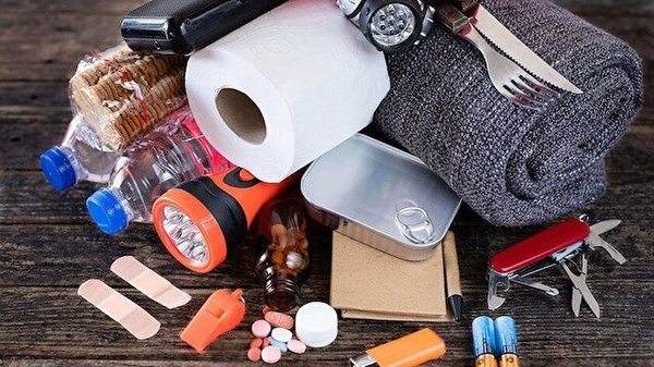 Deprem Çantası Nasıl Olmalıdır ? İçinde Mutlaka Olması Gerekenler Nedir? Maddeler Halinde!
