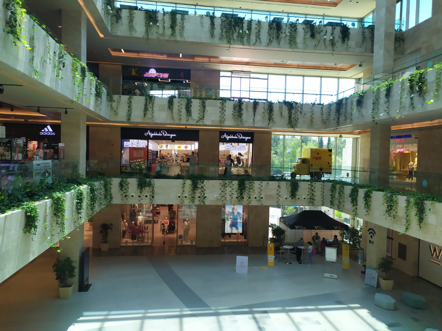 Esas 01 Burda Adana AVM